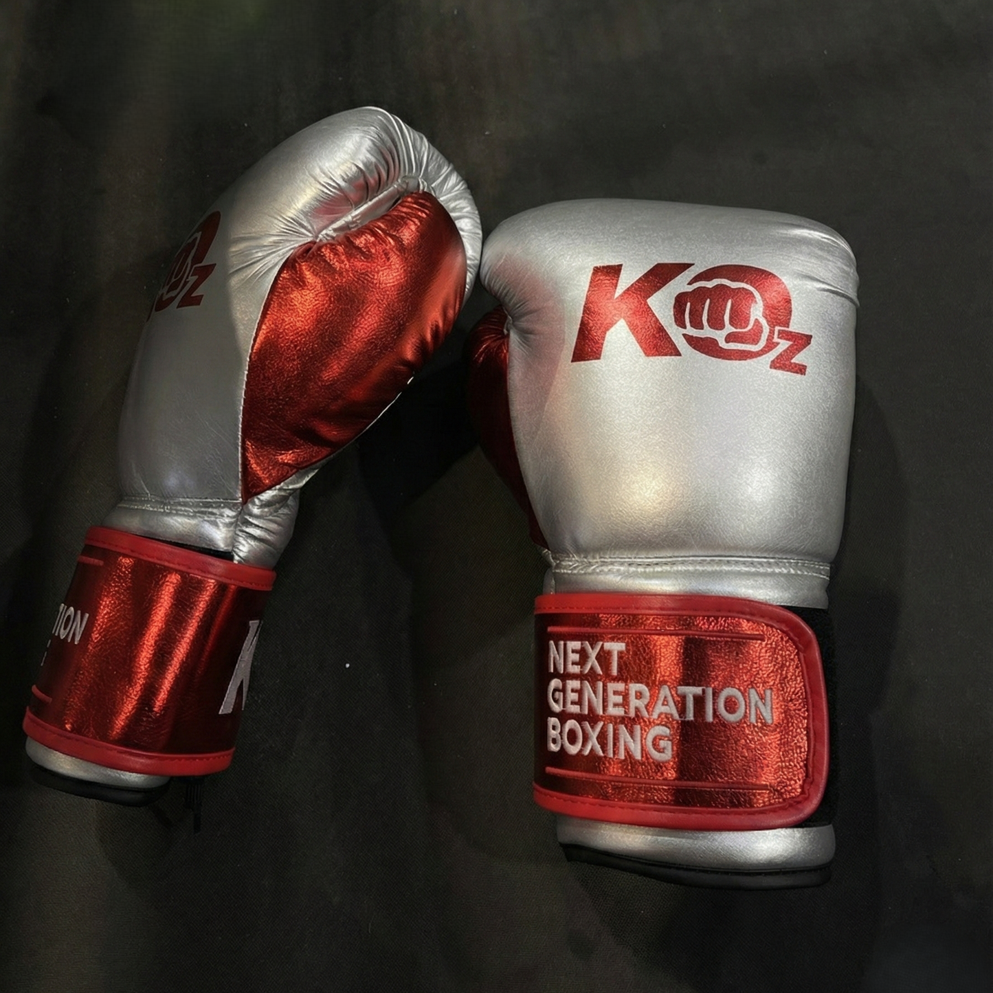 KOz Silver Velcro-Strap